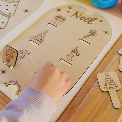 Petit insert en bois TROFAST à fentes thème Noël avec éléments à insérer